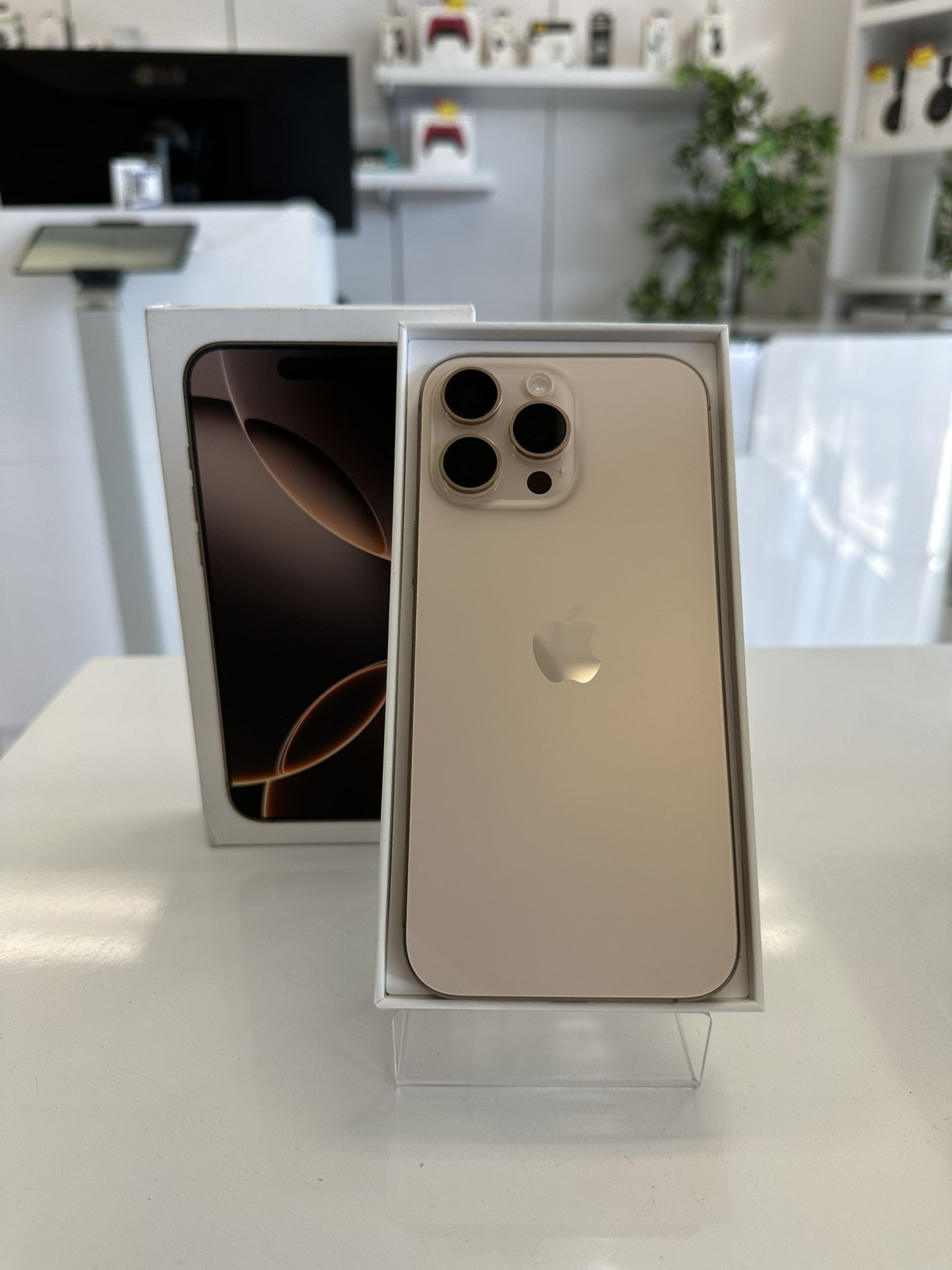 iPhone 16 Pro Max 256GB T-Mobile/Metro