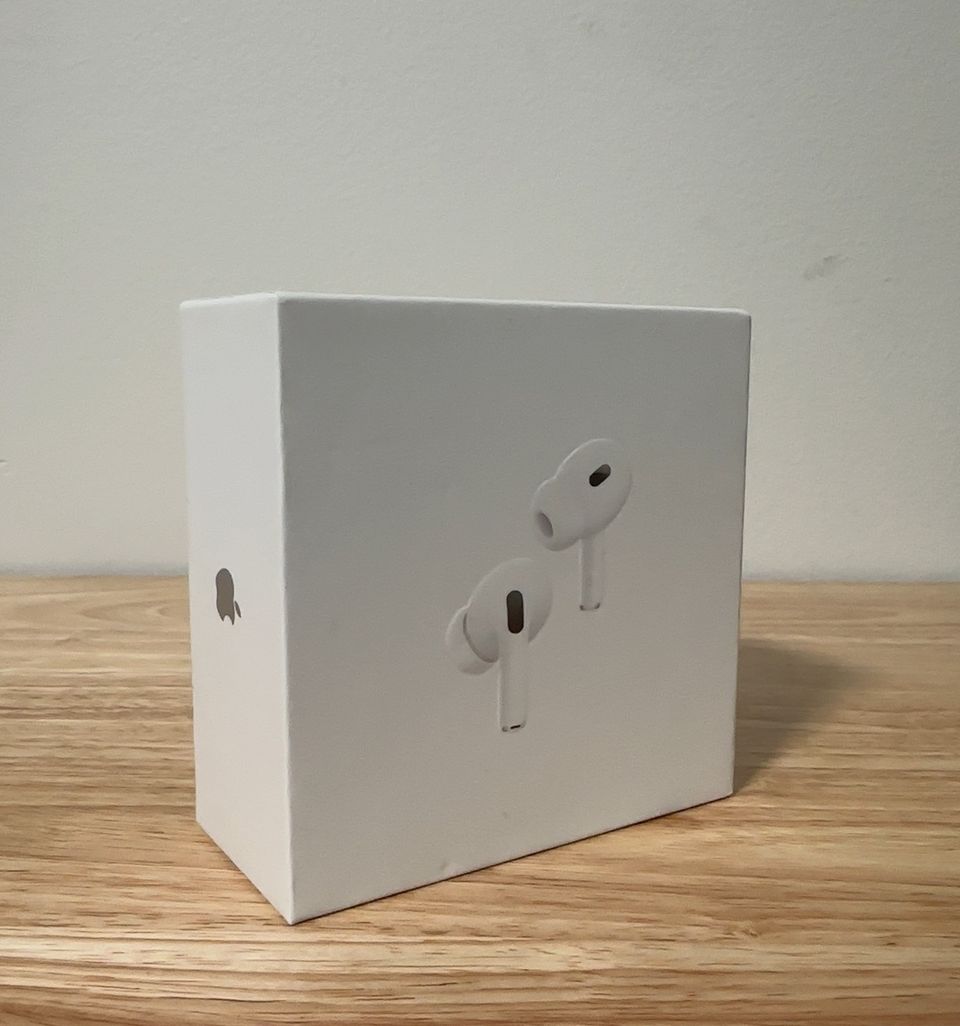 AirPods Gen 2