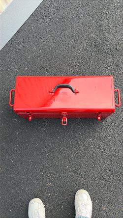 Craftsman metal toolbox