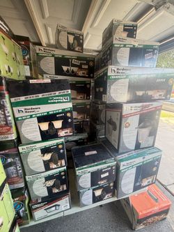 Fixture lights