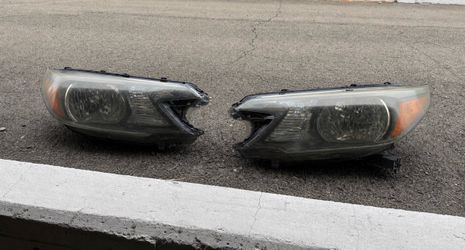 OEM Honda CR-V Headlights (Left & Right) – Fits 2012–2014 – Used
