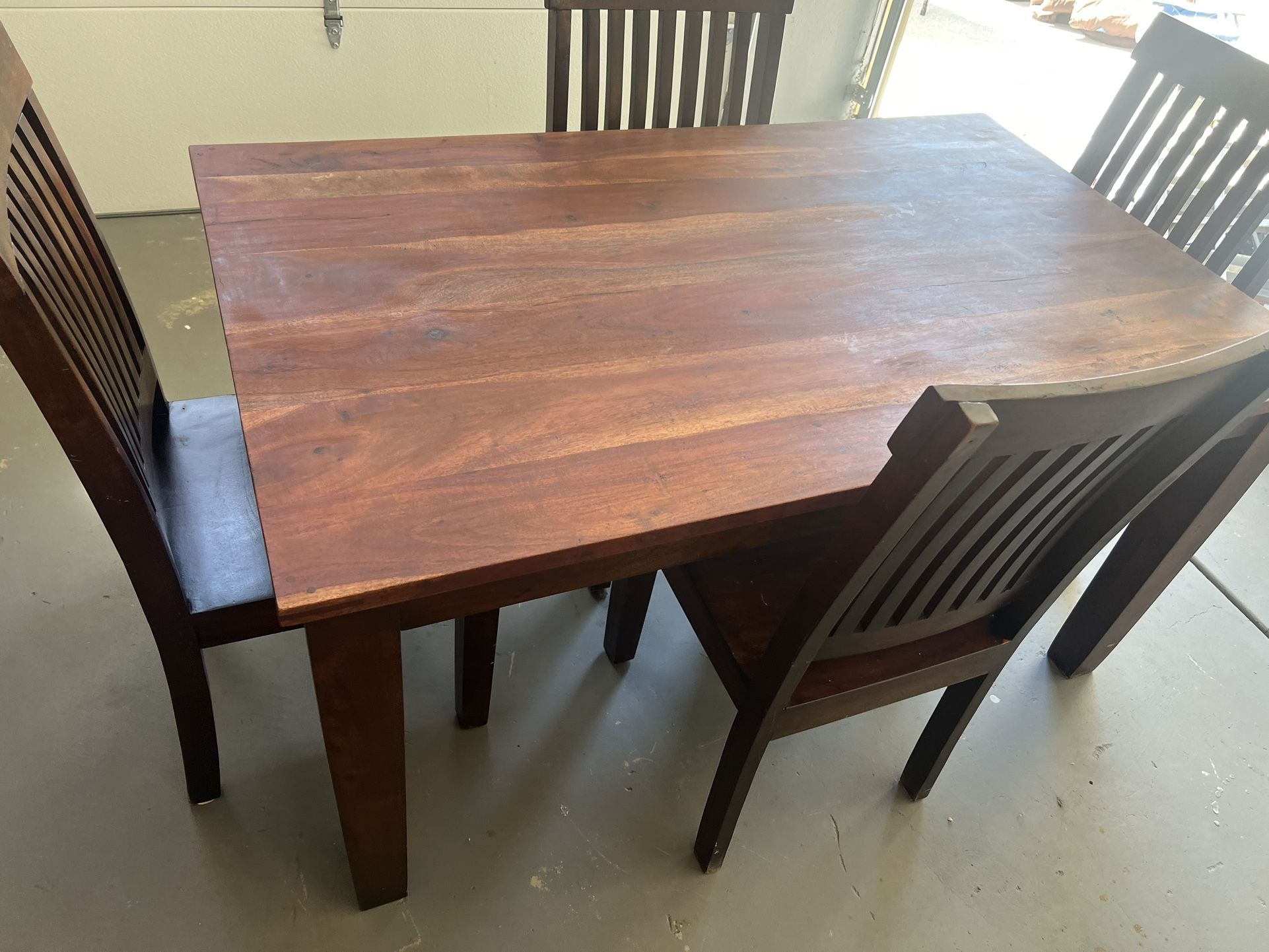 Wood Dinner table
