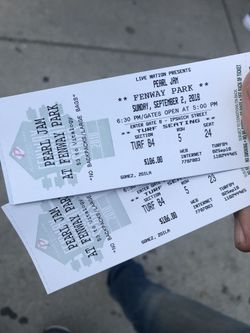 Pearl Jam Tickets TONIGHT TURF B4