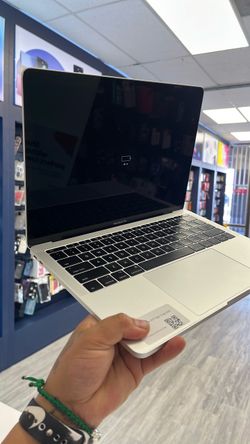 MacBook Pro 16ram 512gb  2017