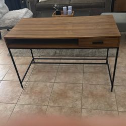 Computer Table / Writing Desk