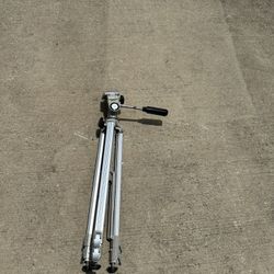 Vivitar 2240 3 Way Adjustable