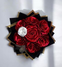 Red Rose Bouquet with a Touch of Elegance