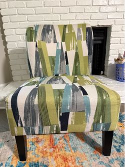 Triptis Accent Chair