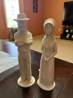 Vintage  Set of Unpainted Ceramic Pottery Figurines