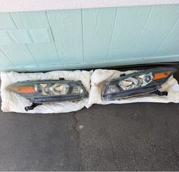 2008-2012 Honda Accord Front Bumper Headlights OEM