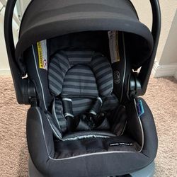 Graco Snugride Infant Carseat