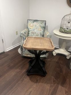 Black and wood Accent table