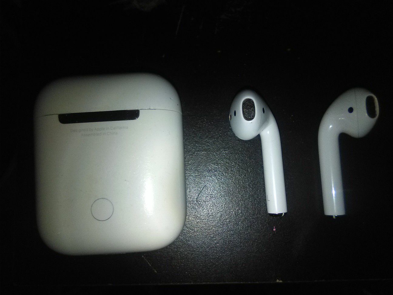 Airpods with charging case price is negotiable