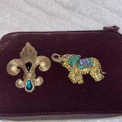 Stunning Vintage Rhinestone And The Elephant Beautiful Pins