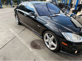 2009 Mercedes Benz S63 AMG
