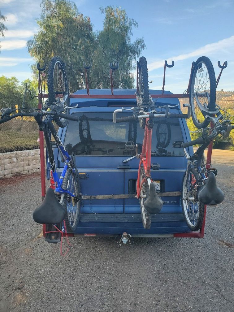 Trailer hitch with 8 bike rack.