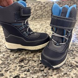 Toddlers snow boots | carters |