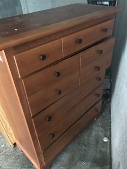 Dresser