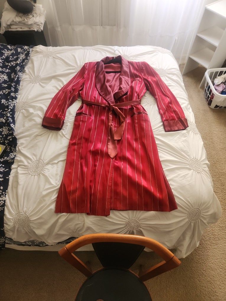 Halloween Costume "Hefner Robe"