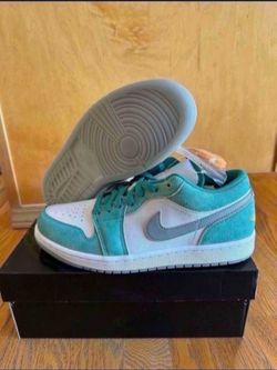 Nike Air Jordan 1 Low SE Emerald DN3705-301 Men’s Size 8 / Women’s Size 9.5 Brand New
