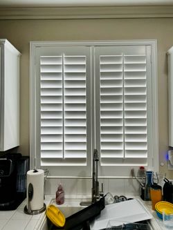 Wood Shutters (FREE ESTIMATES & SAME DAY PRICING)- Plantation, Custom, Interior, Window Treatments/Coverings. Persianas de Madera. Se Habla Espanol.