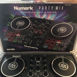 Numark Party Mix 2 Dj Controller Mixer for Sale in Miami, FL - OfferUp