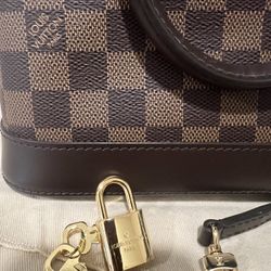 Louis Vuitton Alma BB 