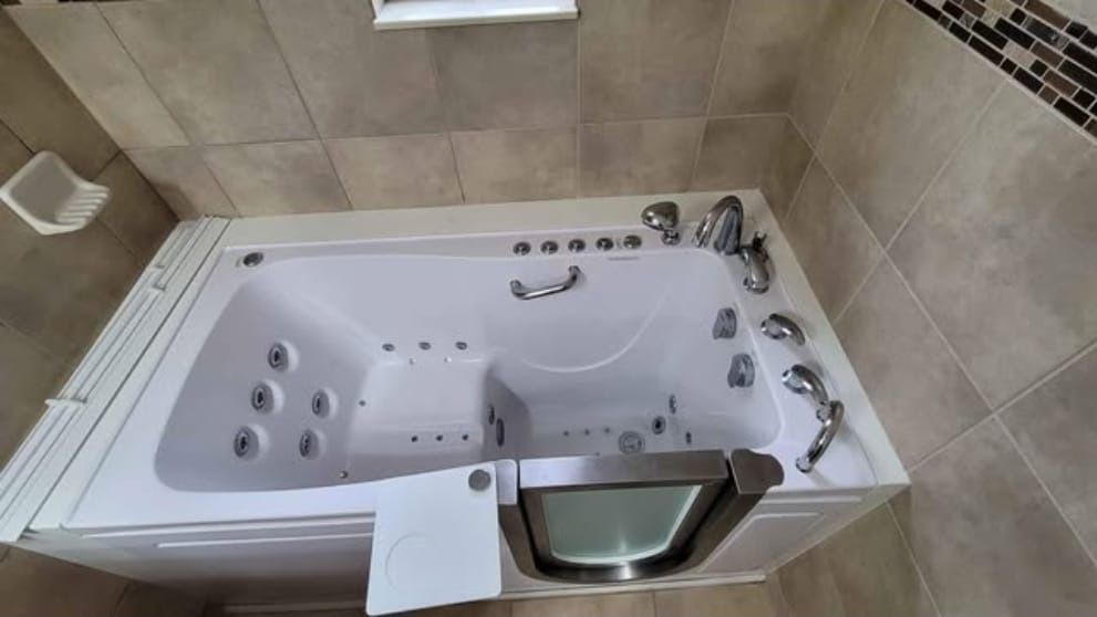 Ella’s Hydrogen Therapy Jet Bath