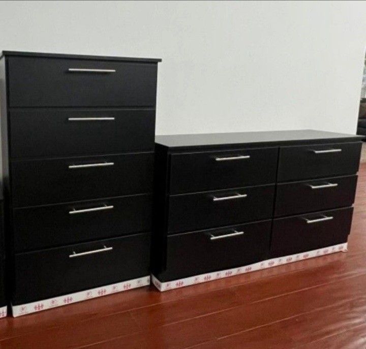 DRESSER AND CHEST ( CÓMODA Y GAVETERO)