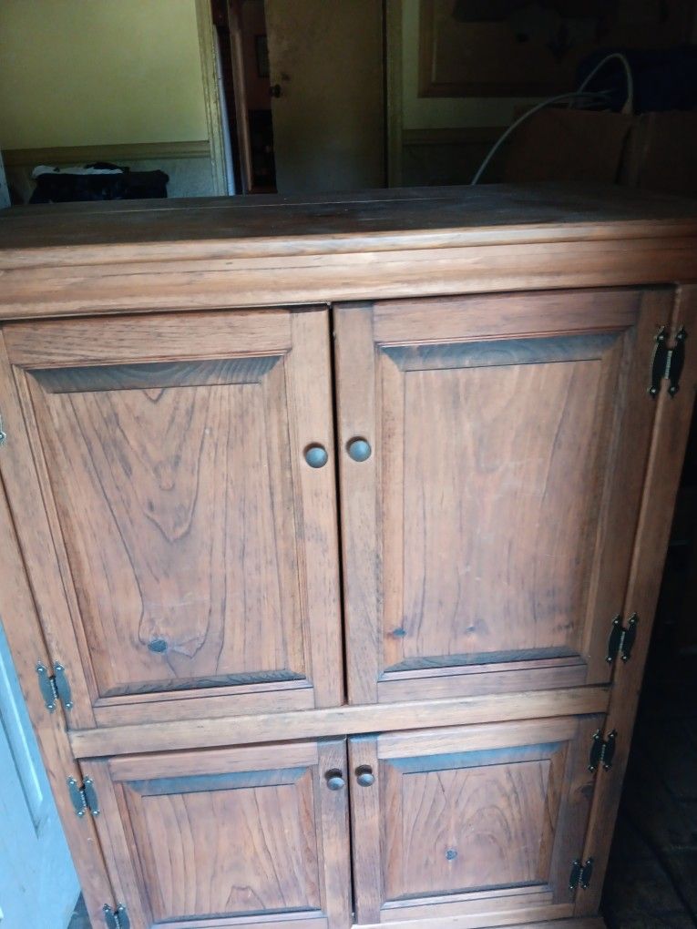 Storage Cabinet 4ftx18inch