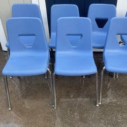 6 Kid’s Chairs. 18"
