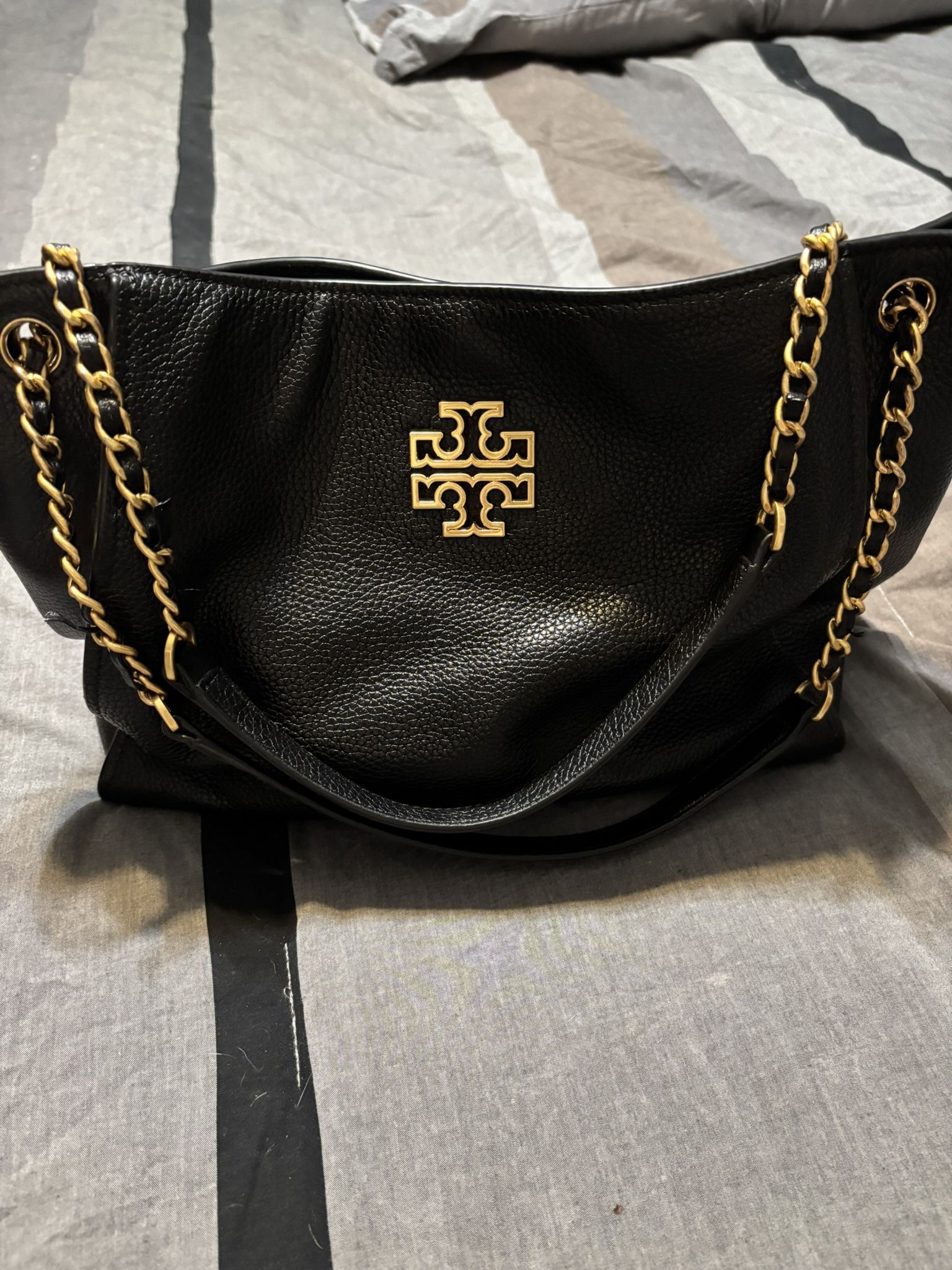 Like New Authentic Tory Burch Handbag