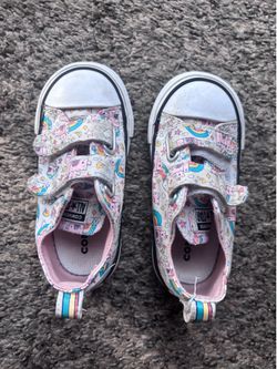 Girls converse shoes Velcro