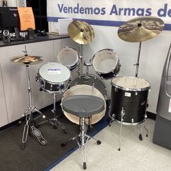 Ludwig Black Beat Elite Drum Set