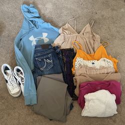 Women’s Clothing 