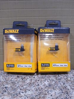 DeWalt 90-Degree Audio Adapter for Lightning – 2 Pack