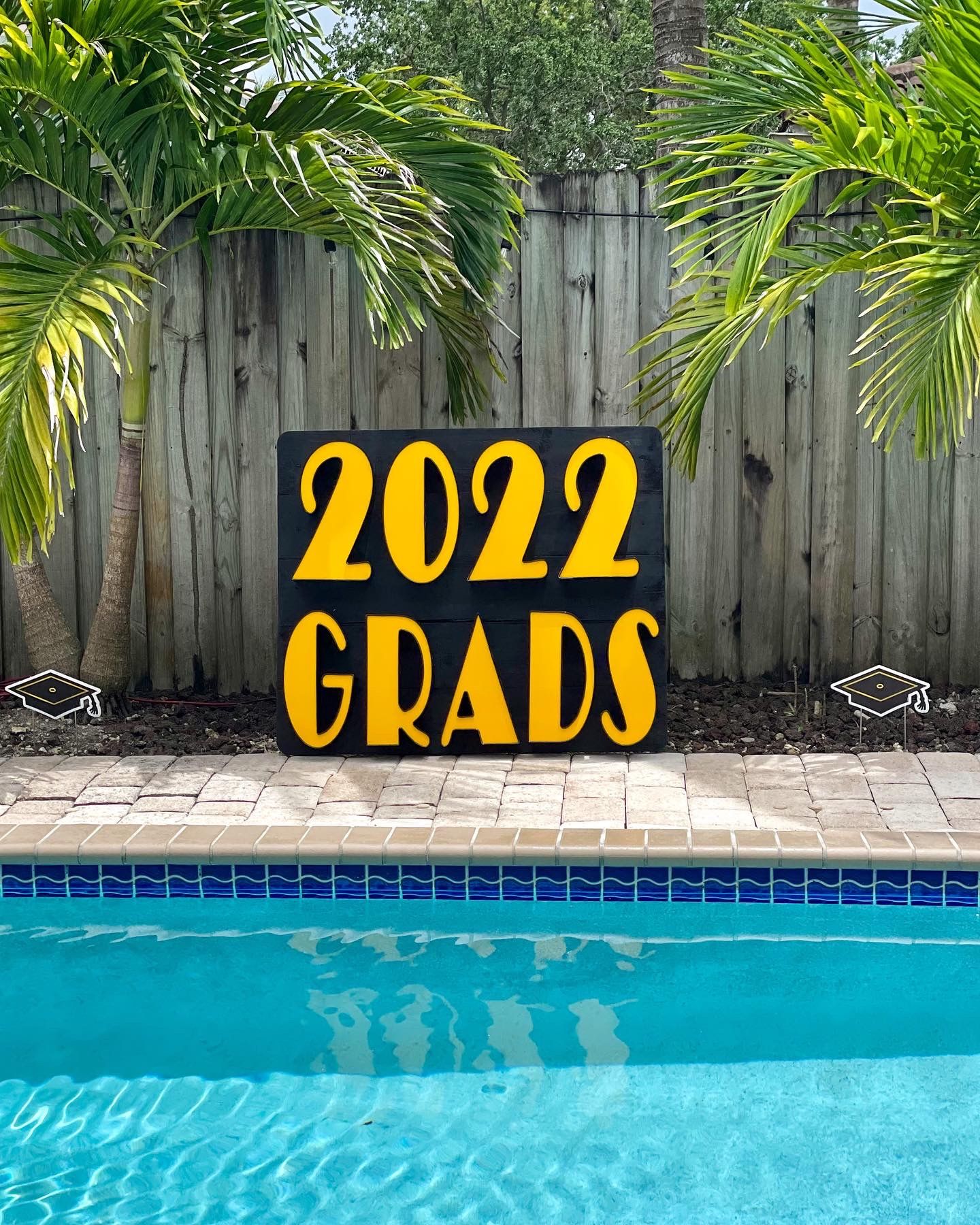 2022 GRADS sign