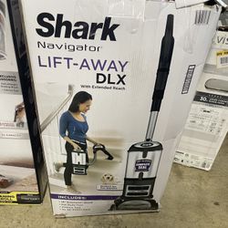 Shark Navigator Lift Away Vacuum Cleaner 