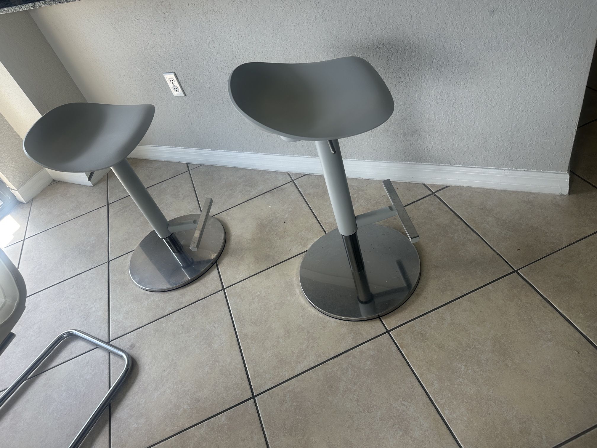 White Kitchen Stools