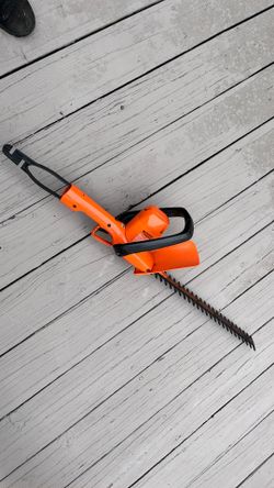 Hedge Trimmer Electric 18” cut Black & Decker Electric Orange
