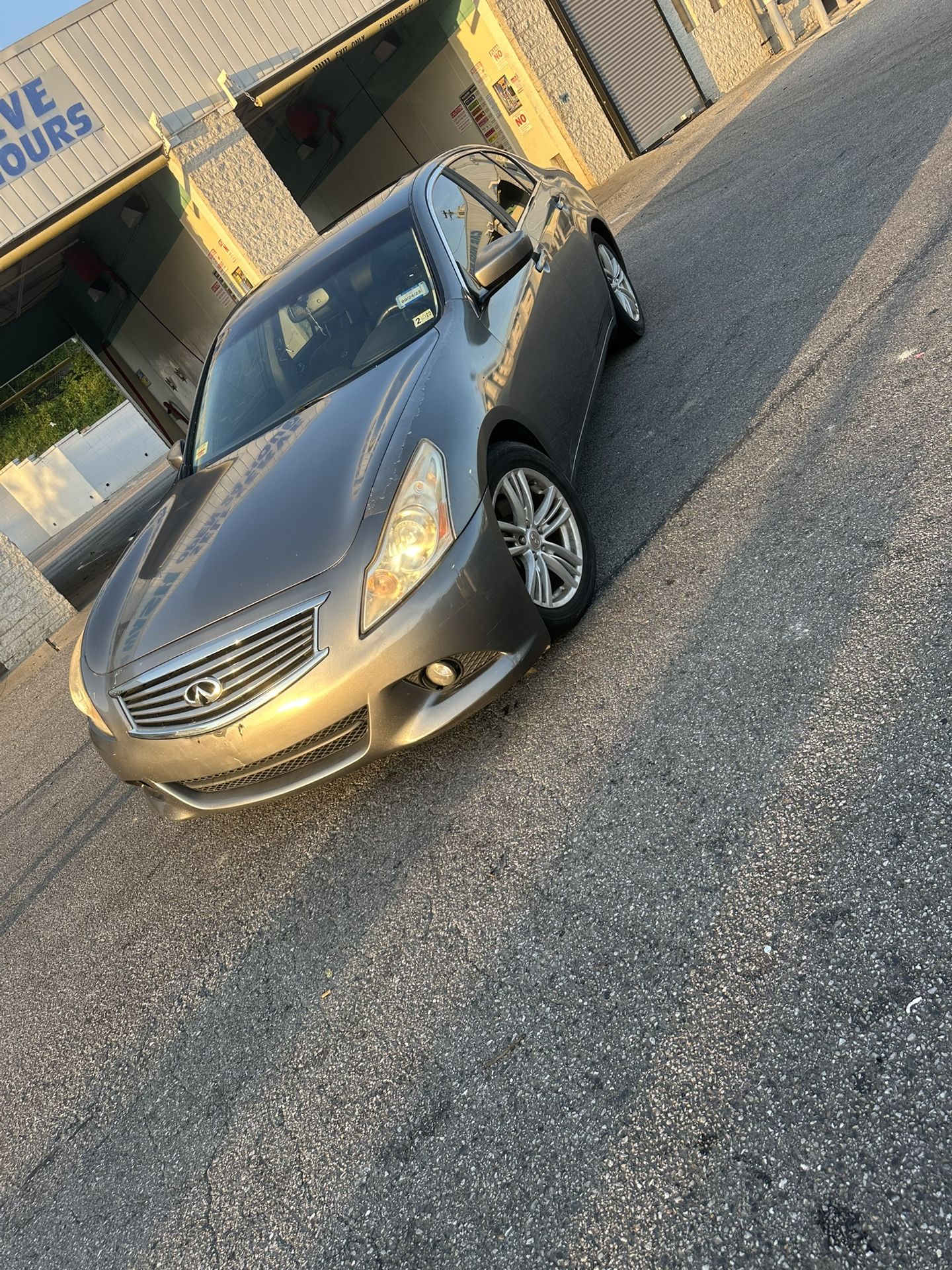 2012 Infiniti G37