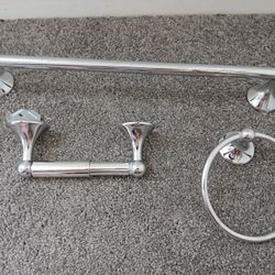  Bathroom Set - Chrome Finish 