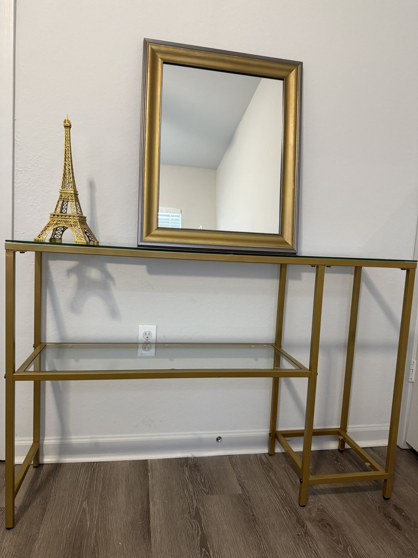 Entryway table And Mirror