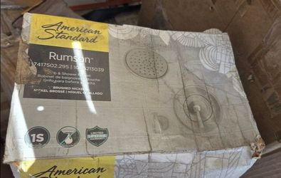 Rumson Single Handle 1 Spray Tub & Shower Faucet