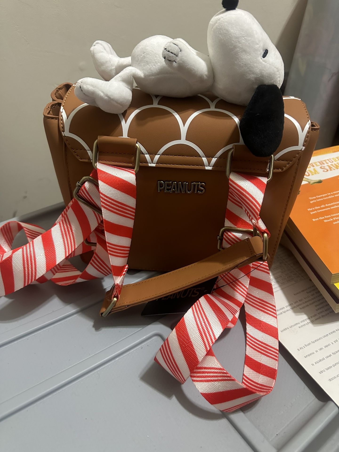 Peanuts Snoopy Gingerbread House Mini Backpack - BoxLunch Exclusive Peanuts Snoopy Gingerbread House Mini | Mercari main image 2