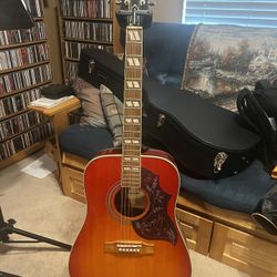 Epiphone Hummingbird Pro Acoustic Electric Guitar (Cherry Sunburst)