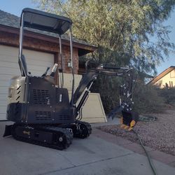 New Compact Excavator 3600lb