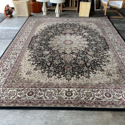 Beautiful 8x10 Rug