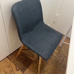 🎒 Kids / Teen Study Desk & Chair Set – Great Condition