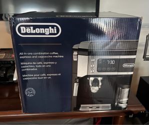 **New**De'Longhi All-In-One Combination Coffee and Espresso Machine COM530M: 10-Cup, 15 Bars, Digital Timer, Black